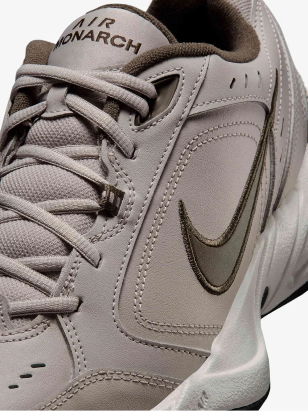Nike Air Monarch IV Men's Athletic Work-Out Sneaker With Air -Sole Cushioning